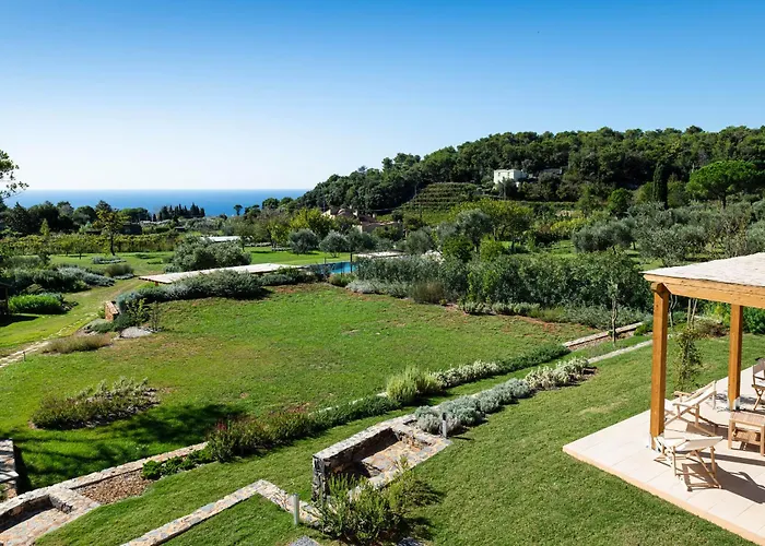 Villa Borgo Isasco Finale Ligure